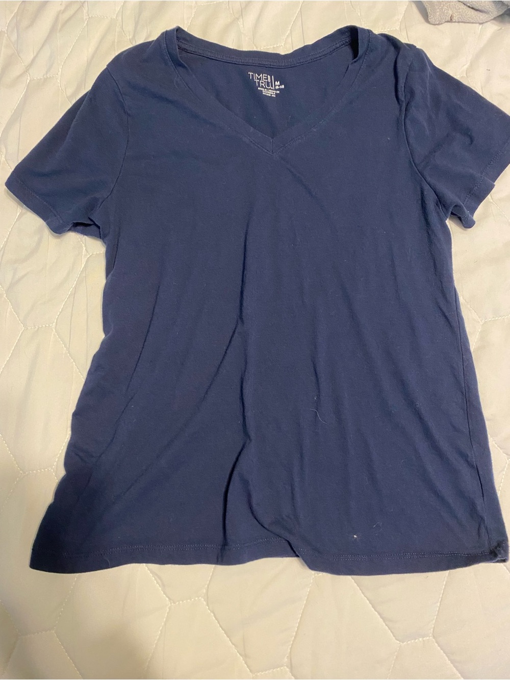 Time and Tru Navy Short Sleeve V-Neck Tee